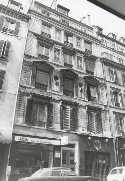 façade sur rue