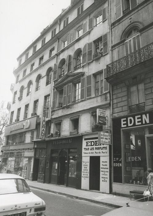 façade sur rue