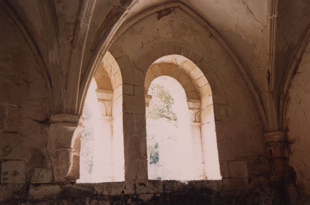 salle capitulaire, détail des baies