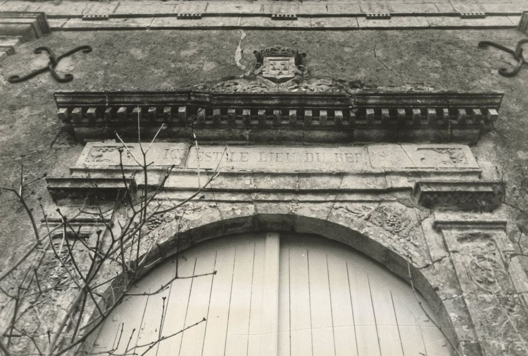 chapelle, façade ouest, détail