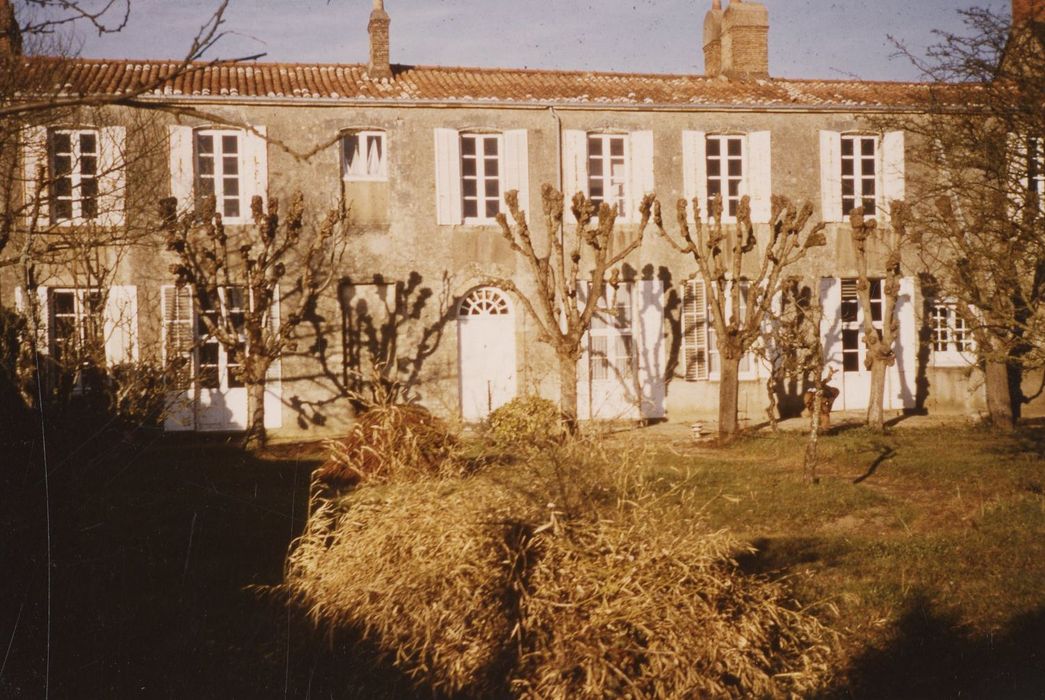 façade postérieure sur jardin