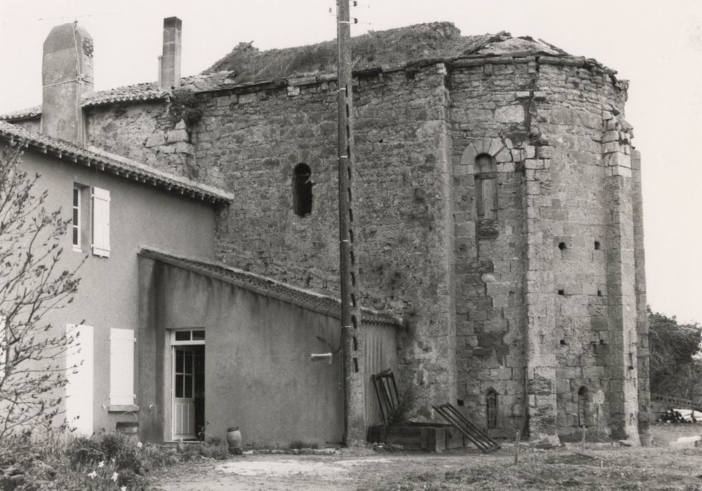 façade latérale sud, vue partielle