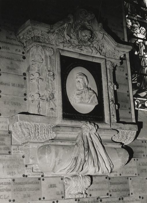 monument funéraire de l’abbé Paul Jubineau