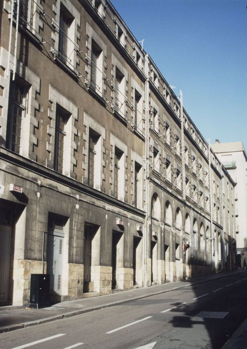 façade latérale rue Molière