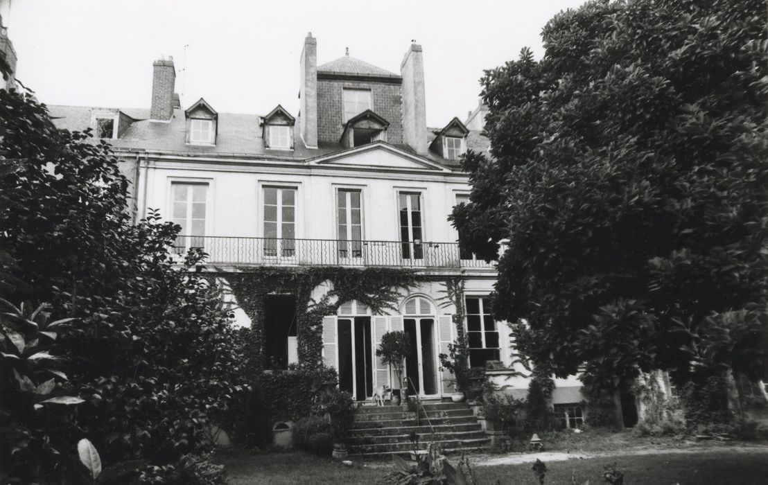 façade sur jardin