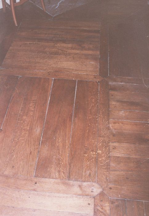 rez-de-chaussée, salle à manger, détail du parquet