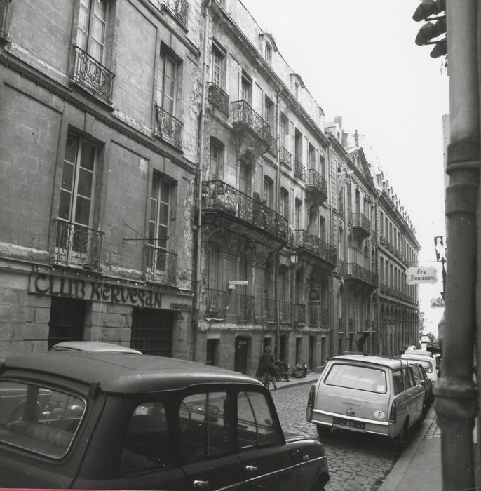 façades côté impair rue de Kervegan