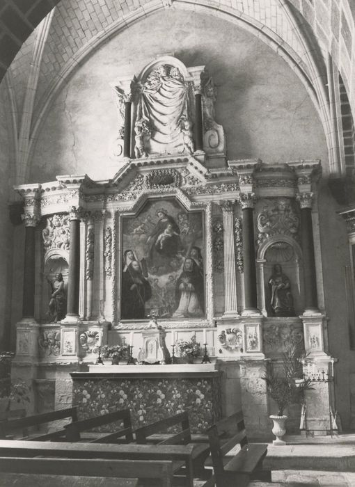 retable du croisillon Nord du transept, tableau : Vierge au rosaire