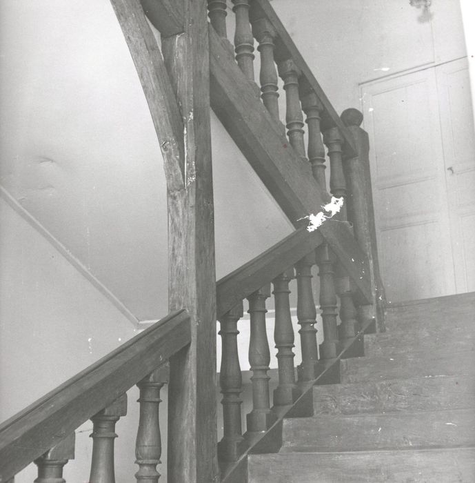 escalier principal, détail de la rampe