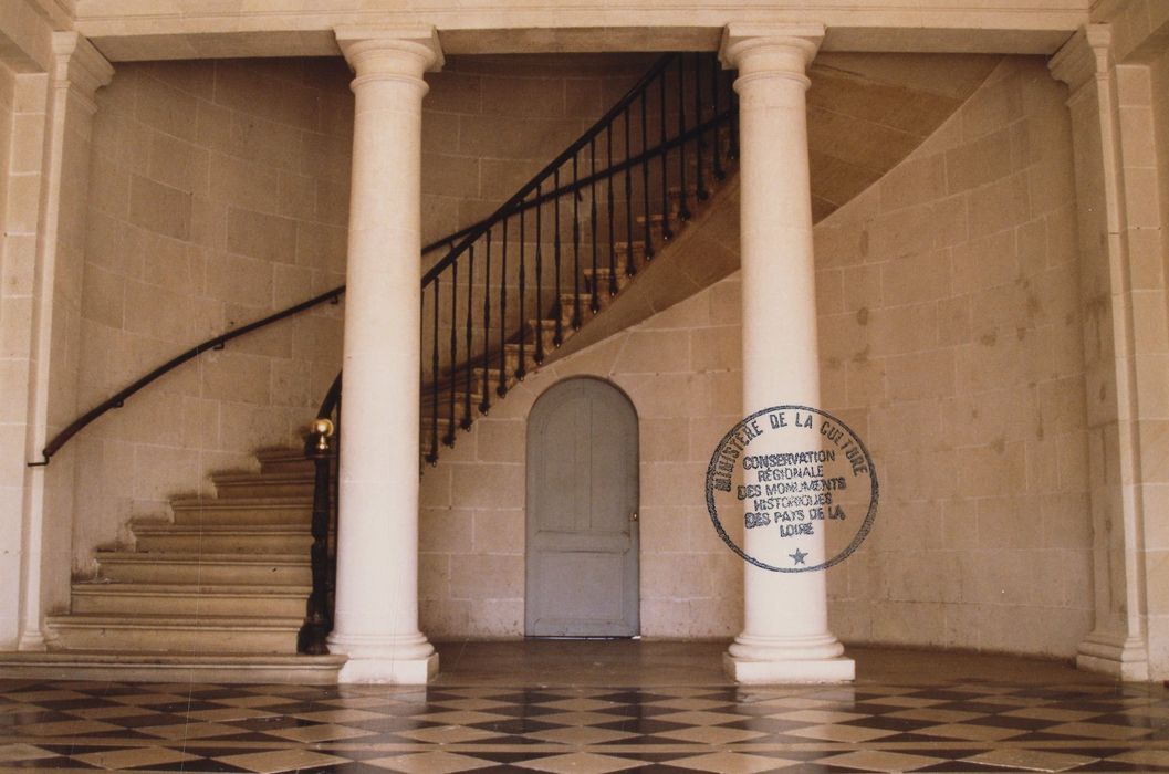 vestibule