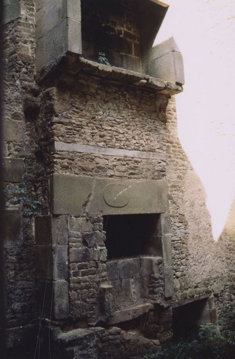 extrémité nord, cheminées monumentales