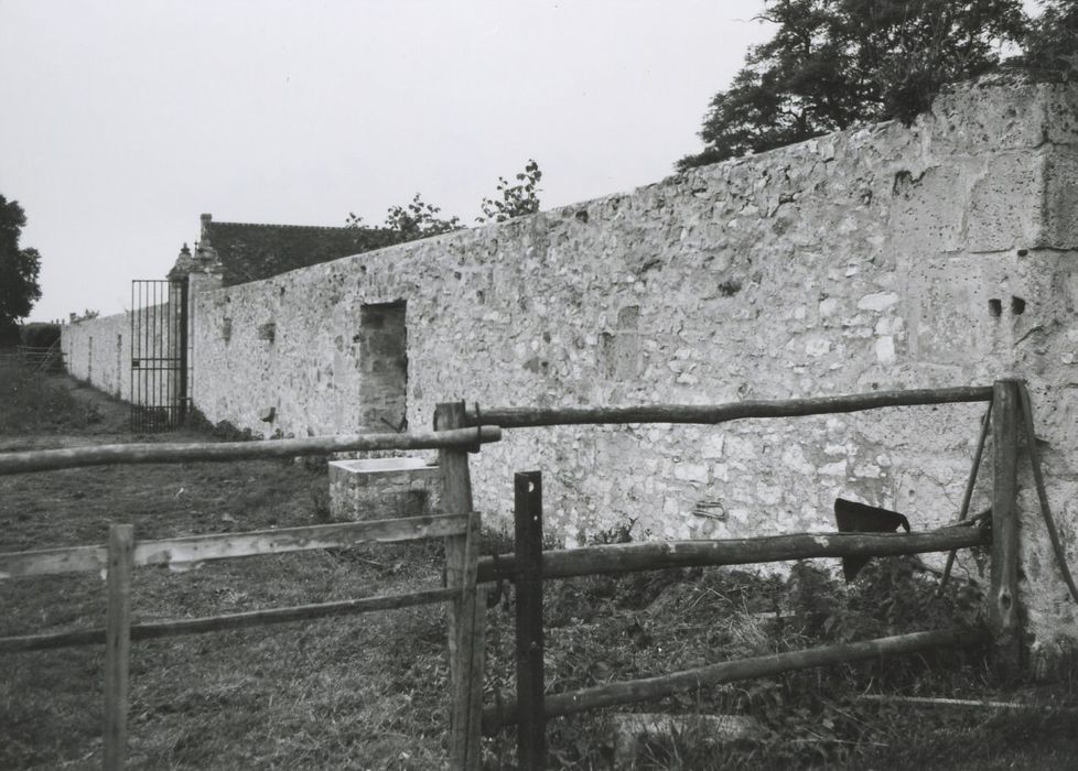 mur de clôture est