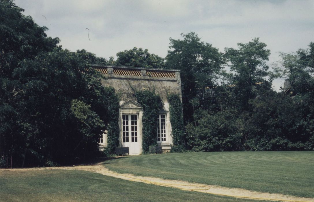 orangerie, vue partielle