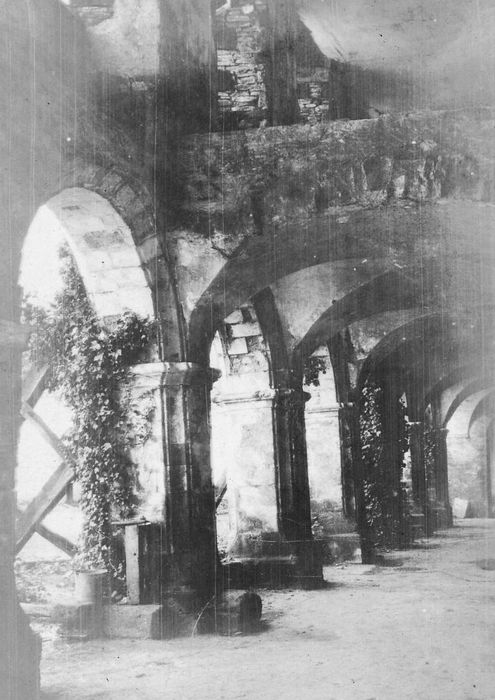 Galerie du cloître, vue partielle