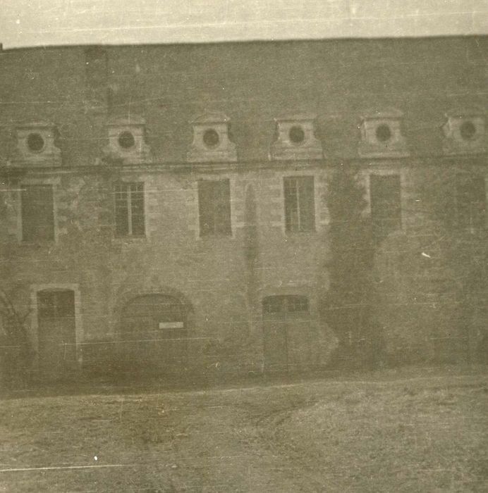 Église abbatiale, transept sud, façade ouest