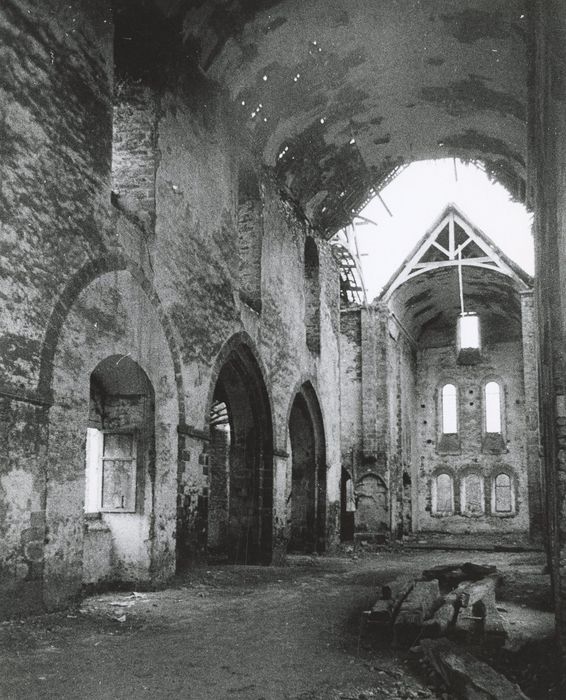 Église abbatiale, nef