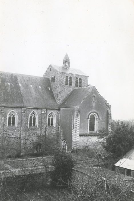 façade latérale sud, vue partielle