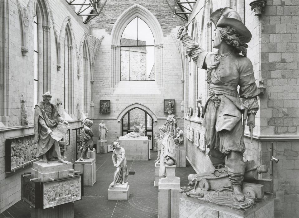 église abbatiale, nef réaménagée