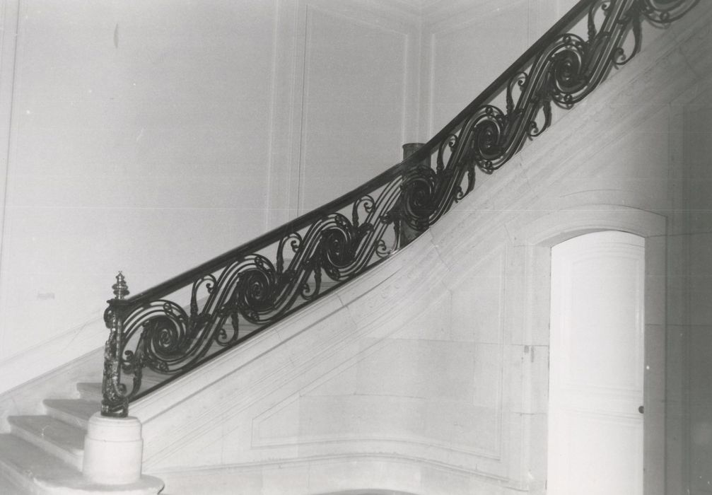 escalier d’honneur du hall, vue partielle