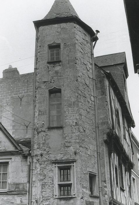 vue partielle de la façade sur rue