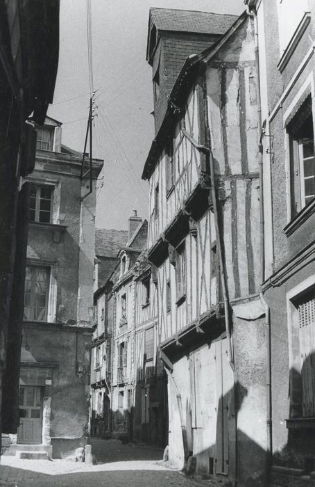 façade sur la rue Saint-Aignan