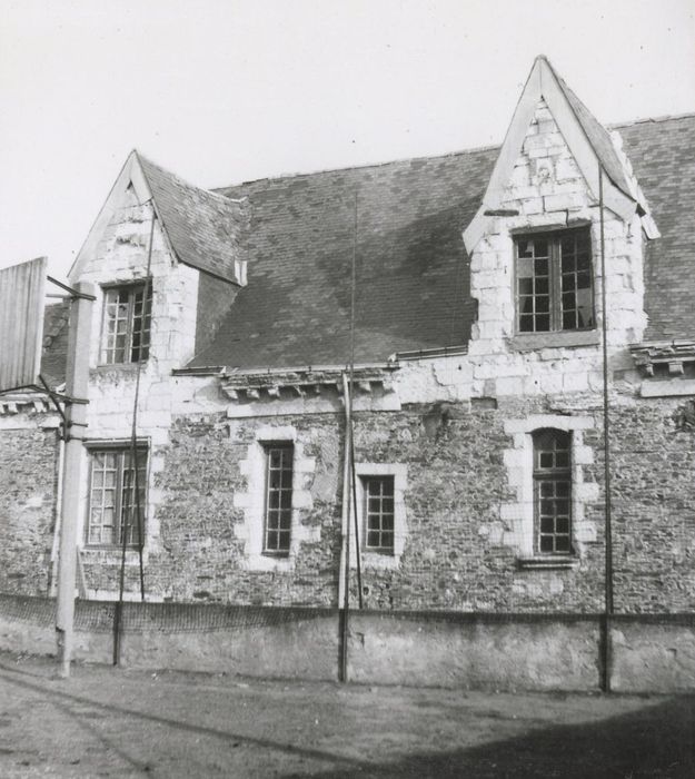 façade ouest, vue partielle