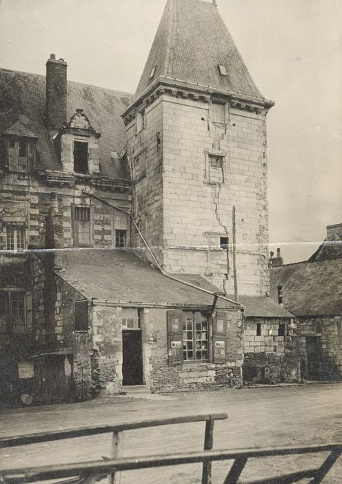 façade antérieure, vue partielle