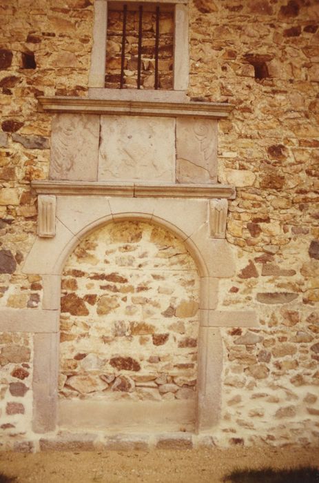 bâtiment d’entrée sud-ouest, ancienne porte d’accès