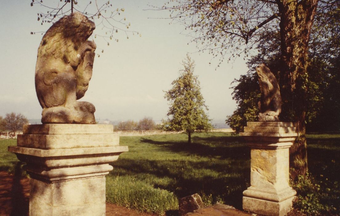 parc, allée transversale, statues