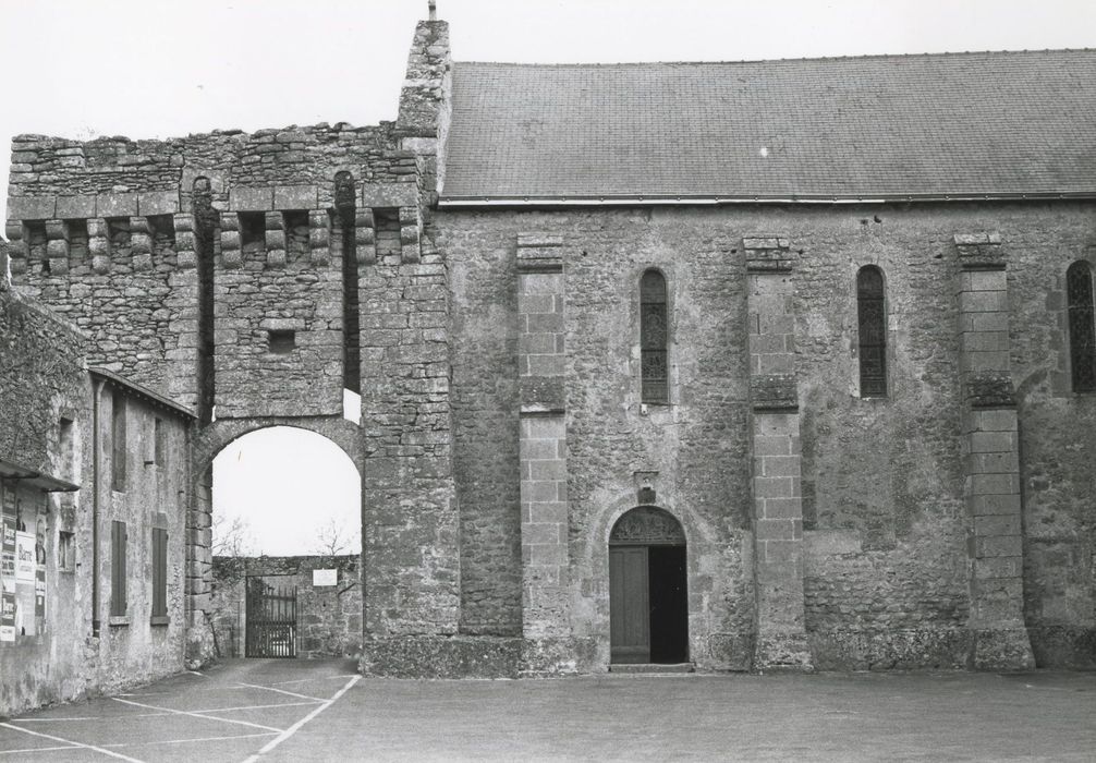 Façade latérale sud, vue partielle