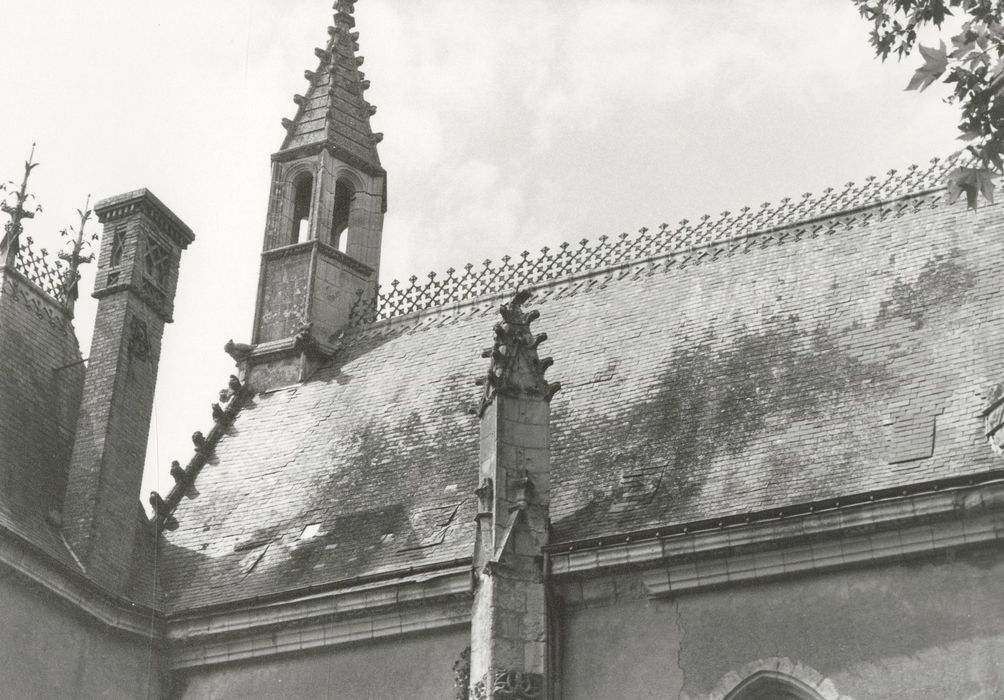 vue partielle de la toiture de la chapelle