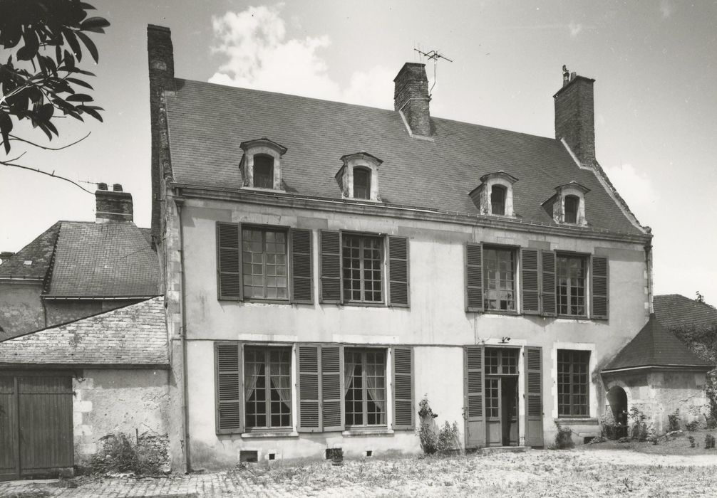 corps de logis, façade antérieure sud-est