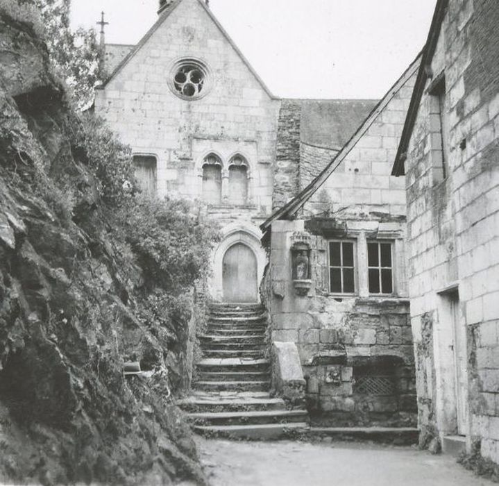 vue partielle des façades des maisons