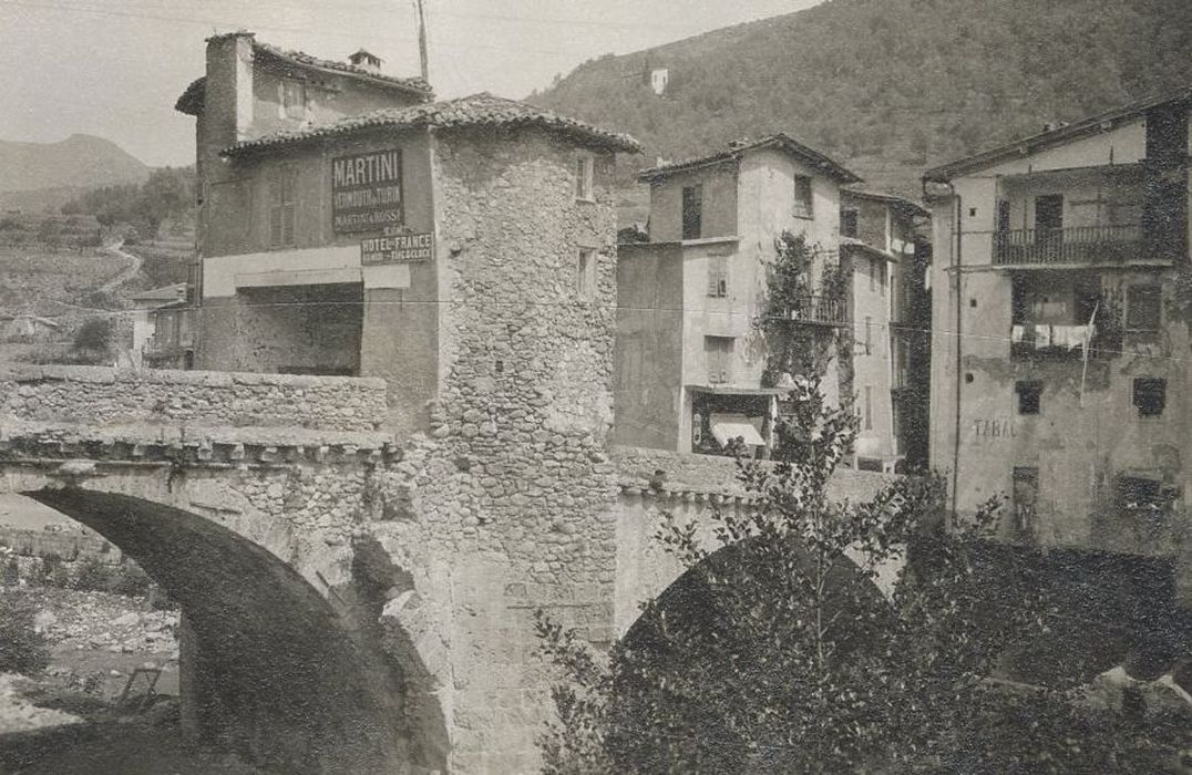 vue partielle du pont depuis l’Aval