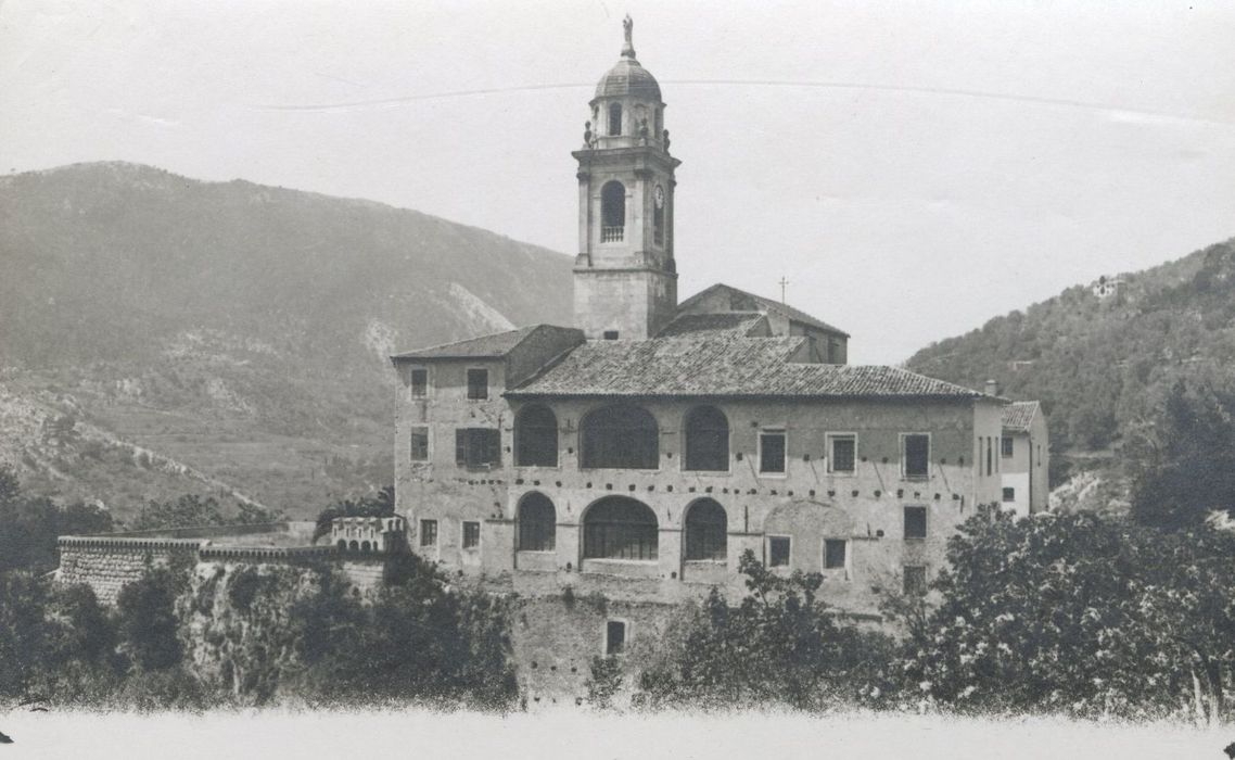 vue générale du bâtiment