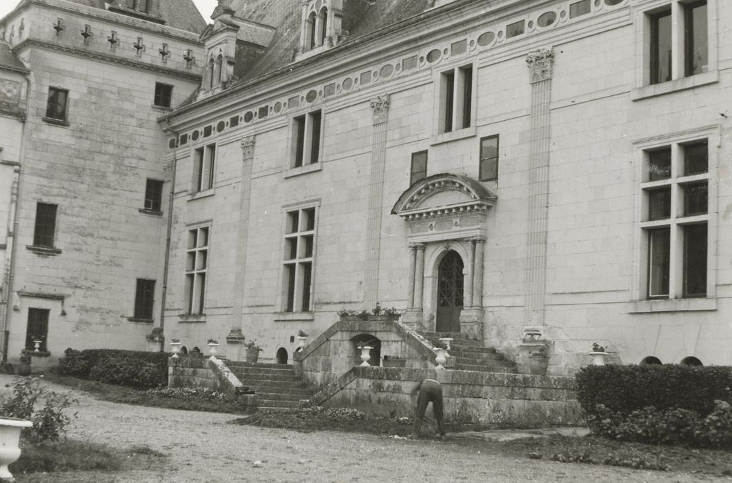 façade ouest, vue partielle