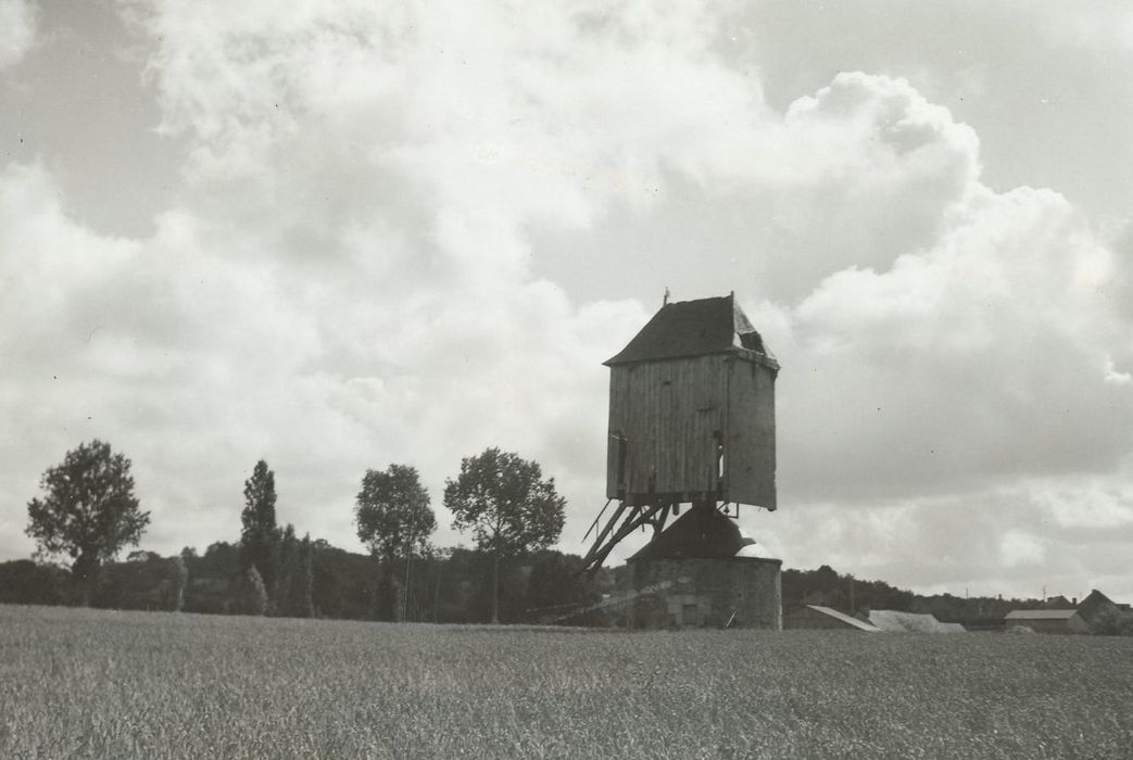 vue générale du moulin dans son environnement