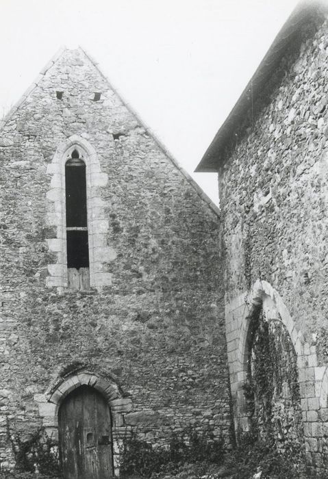 chapelle des étrangers, façade est