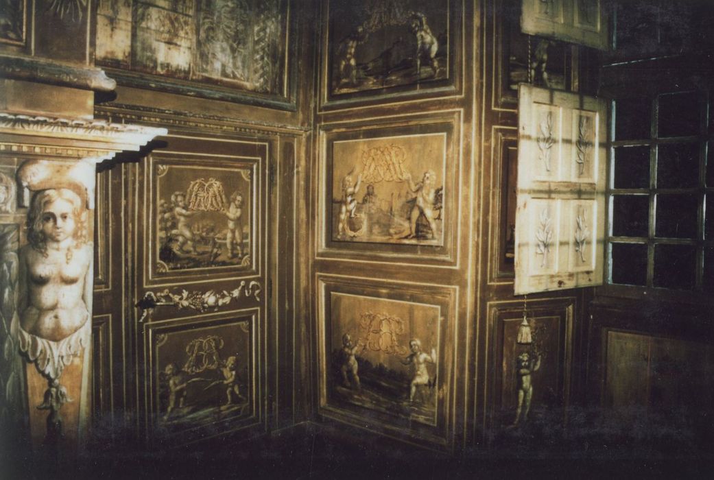 chambre des Amours, vue partielle des lambris de revêtement