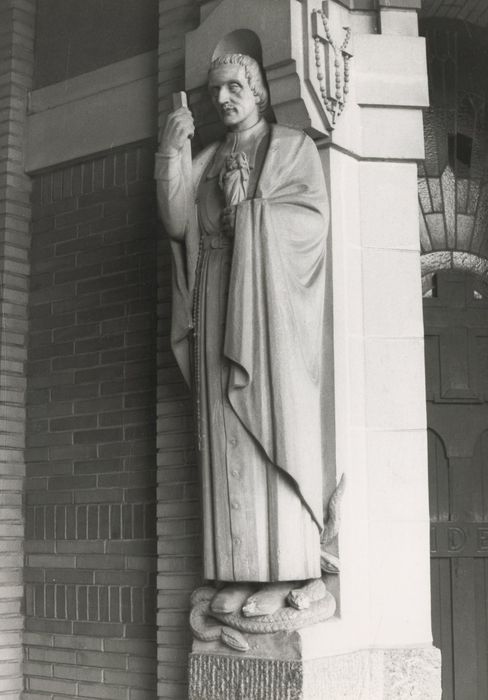 façade nord, porche, statue-colonne : Bienheureux Louis Grignion de Montfort