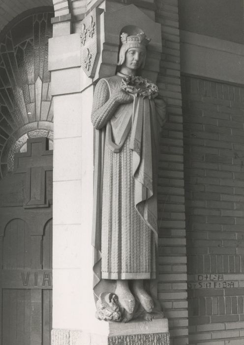 façade nord, porche, statue-colonne : Saint Louis