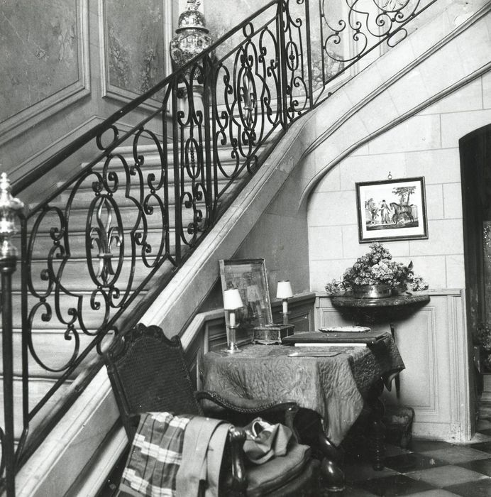 escalier d’honneur, détail de la rampe en fer forgé