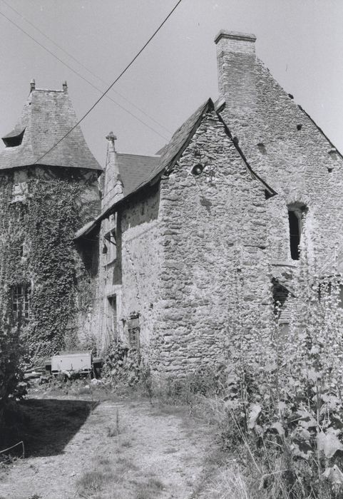 façades sud et ouest, vue partielle