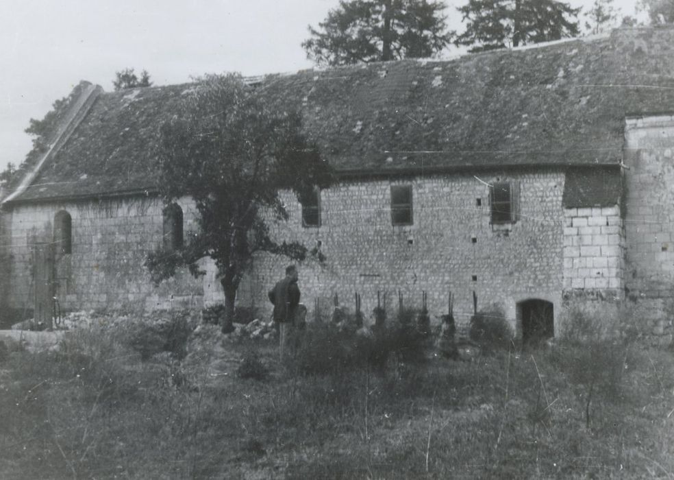 façade latérale sud, vue partielle