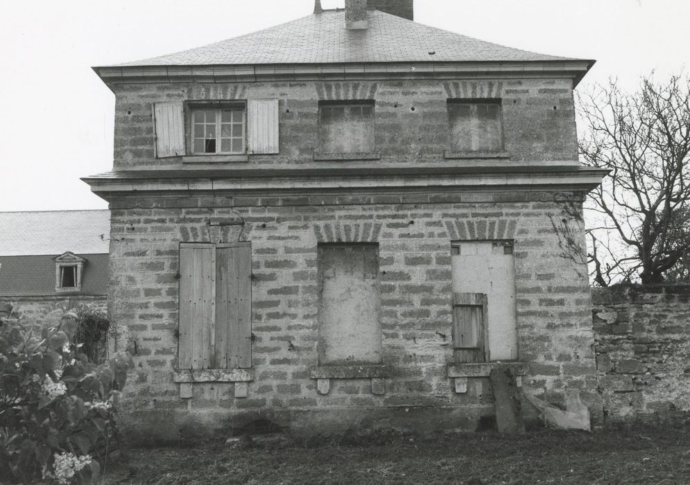 écuries, aile nord, pavillon des domestiques