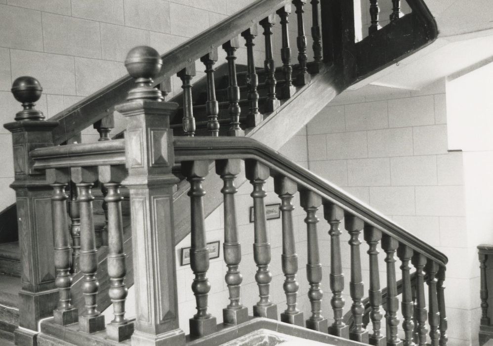 escalier principal, détail de la rampe