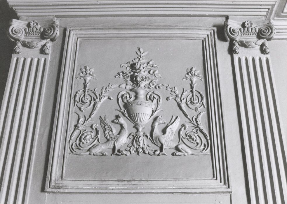 grand salon, lambris de revêtement, détail