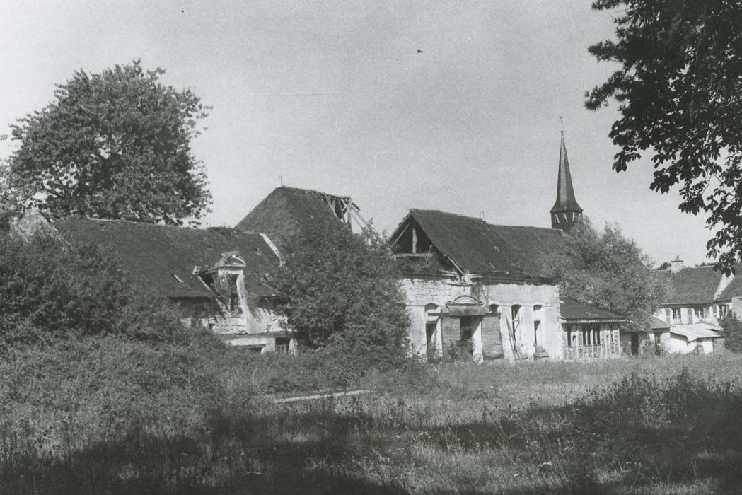 logis Bourbon, orangerie, clocher de l’église Saint-Michel