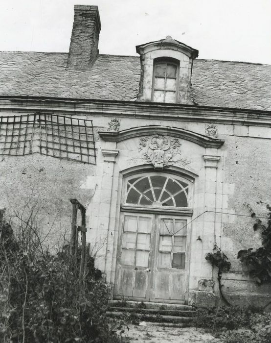 porte d’accès sur jardin