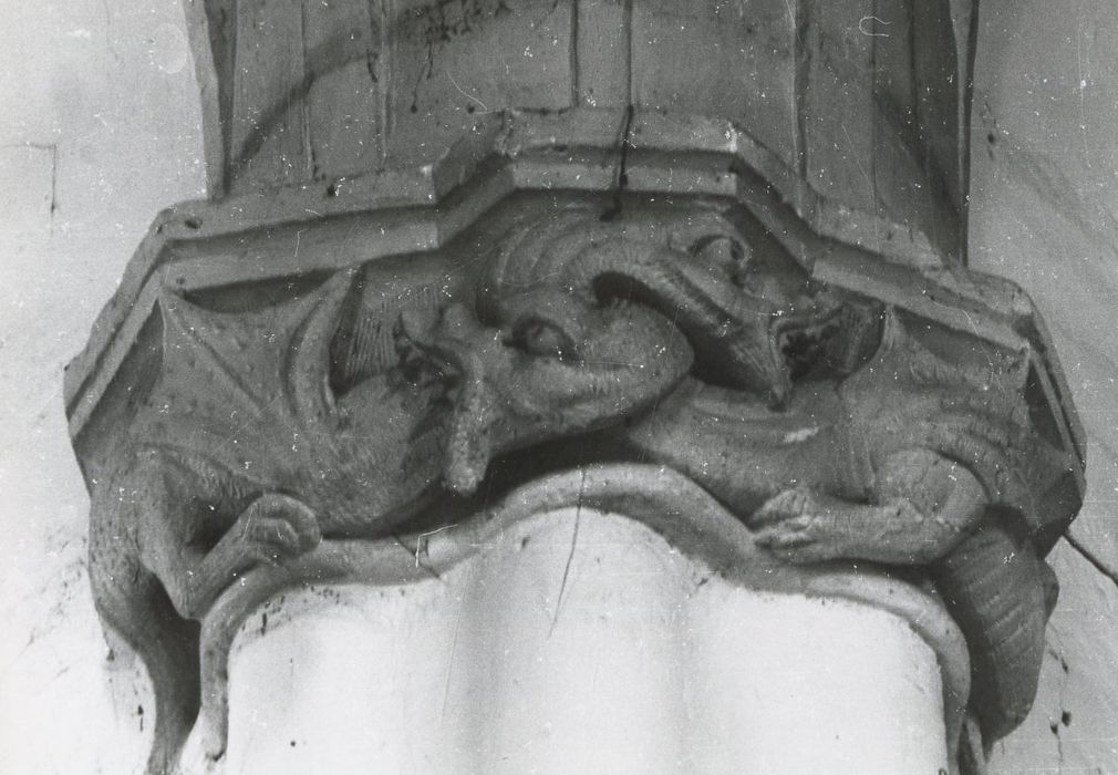 croisée du transept, détail d’un chapiteau sculpté